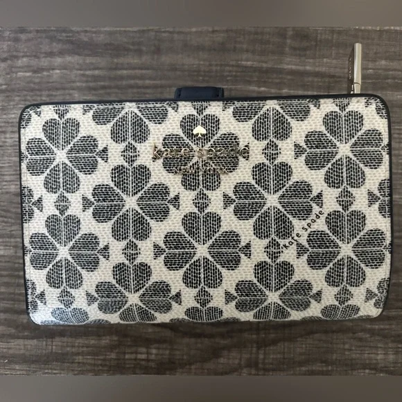 *BUNDLE* NWOT Kate Spade ♠️ Flower Crossbody with Matching Flower Wallet - Picture 9 of 12